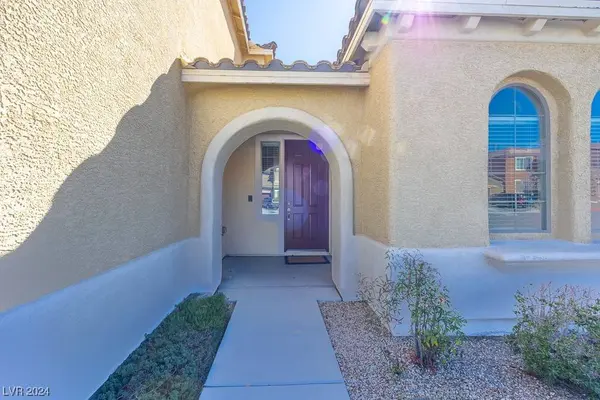 9205 Thunder Falls Court, Las Vegas, NV 89149