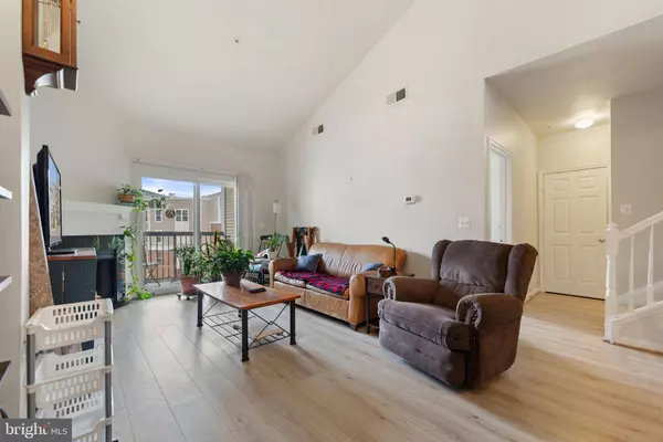 11395 ARISTOTLE DR #11-410, Fairfax, VA 22030