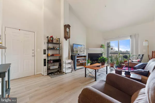 11395 ARISTOTLE DR #11-410, Fairfax, VA 22030