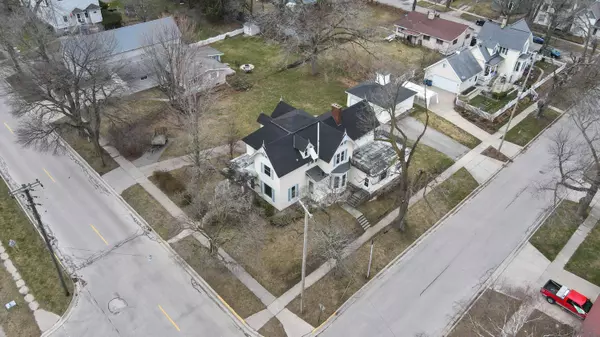 376 Fifth Street, Manistee, MI 49660