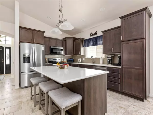 927 Plumcrest DR, Pueblo, CO 81005