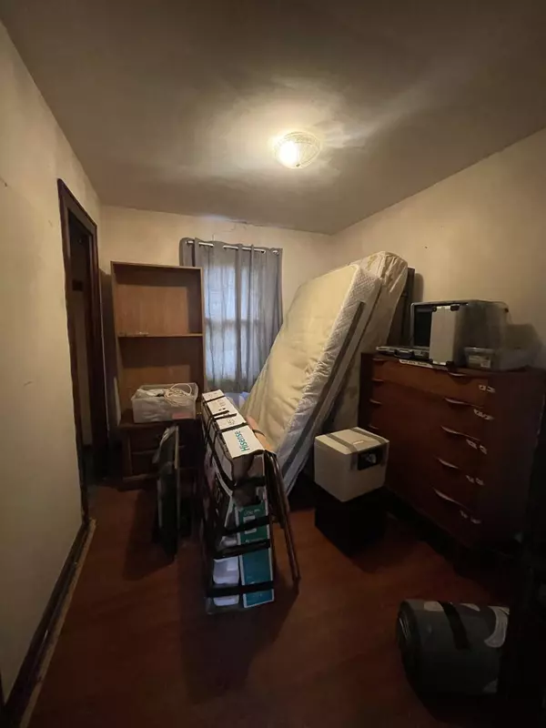 606 E County Line RD, Indianapolis, IN 46227