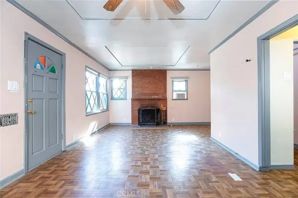 3704 3rd AVE, La Crescenta, CA 91214