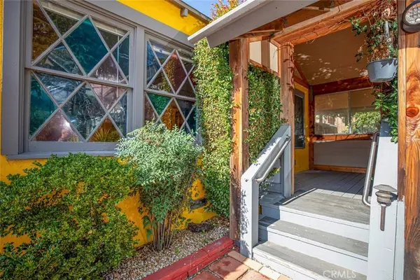 3704 3rd AVE, La Crescenta, CA 91214