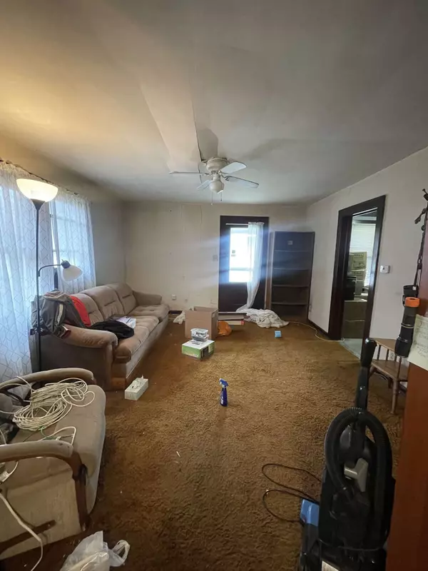 606 E County Line RD, Indianapolis, IN 46227