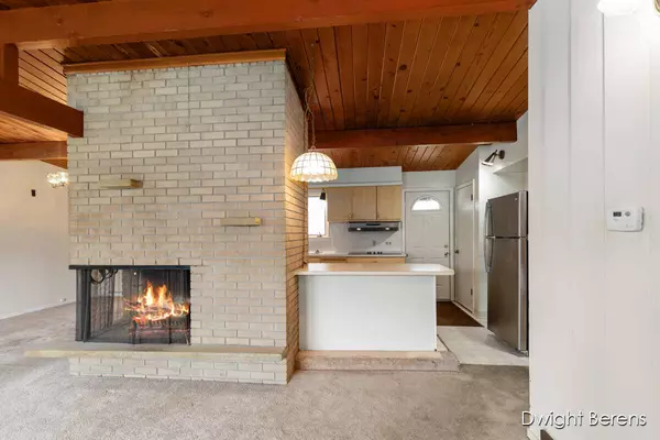 2680 Moerland NW Drive, Grand Rapids, MI 49504