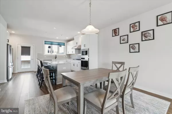 860 W WHISTLE LN, Media, PA 19063