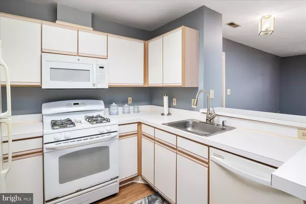 3112 RIVER BEND CT #H101, Laurel, MD 20724