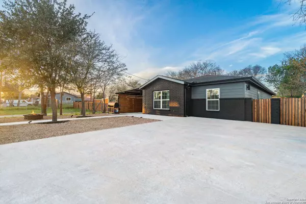 111 ARDMORE ST, San Antonio, TX 78237-3223