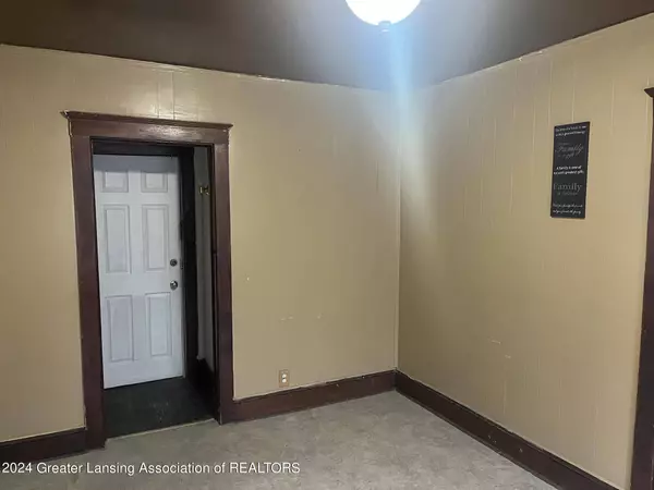 1004 Adrian, Jackson, MI 49203, Jackson, MI 49203