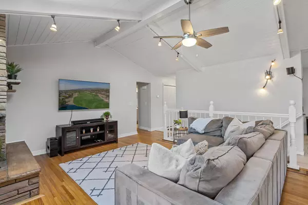 7150 Green Valley RD, Golden Valley, MN 55427