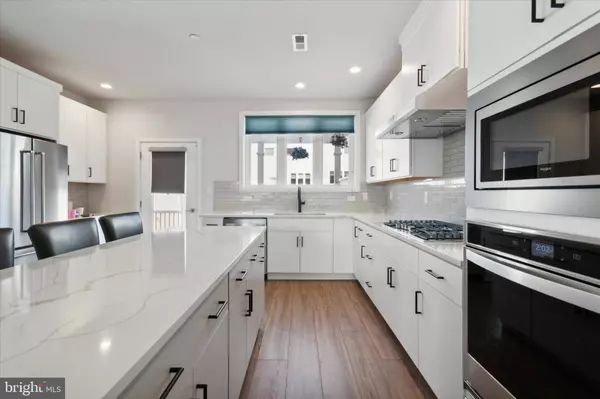 860 W WHISTLE LN, Media, PA 19063