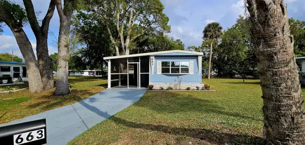 663 Candle CT NE, Palm Bay, FL 32907