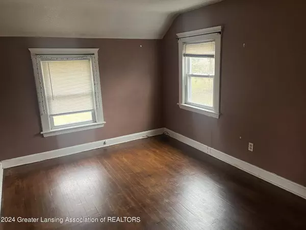 1004 Adrian, Jackson, MI 49203, Jackson, MI 49203