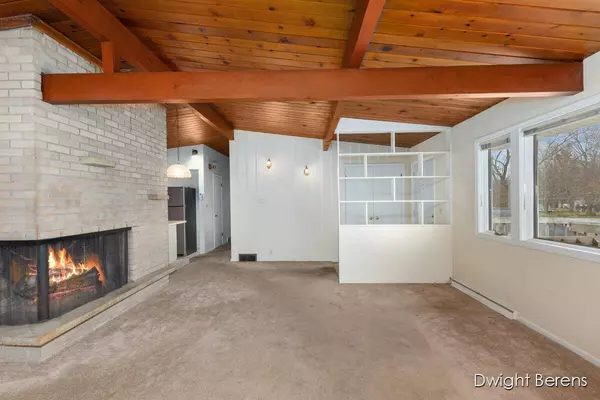 2680 Moerland NW Drive, Grand Rapids, MI 49504