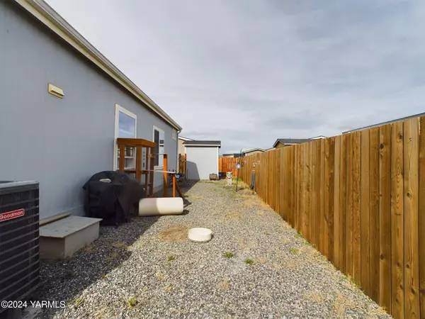 2802 5th Ave # 30S, Union Gap, WA 98903