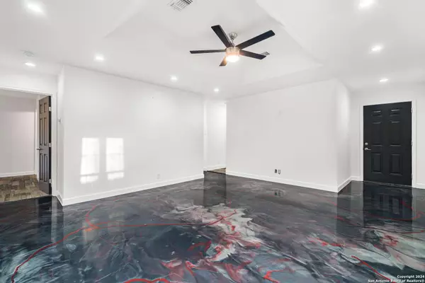 111 ARDMORE ST, San Antonio, TX 78237-3223