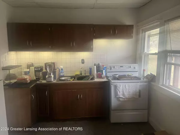 1004 Adrian, Jackson, MI 49203, Jackson, MI 49203