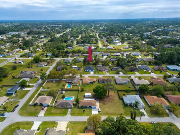 380 Crestview ST NE, Palm Bay, FL 32907