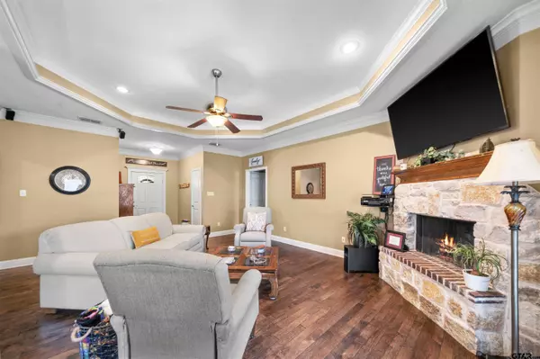 2312 Pittman Ln., Lindale, TX 75771