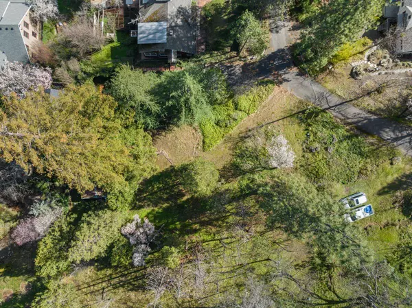 319 West St, Ashland, OR 97520