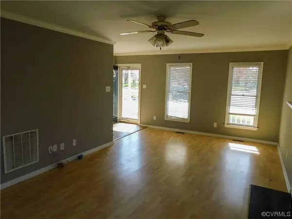 8052 Kentucky Derby DR, Midlothian, VA 23112