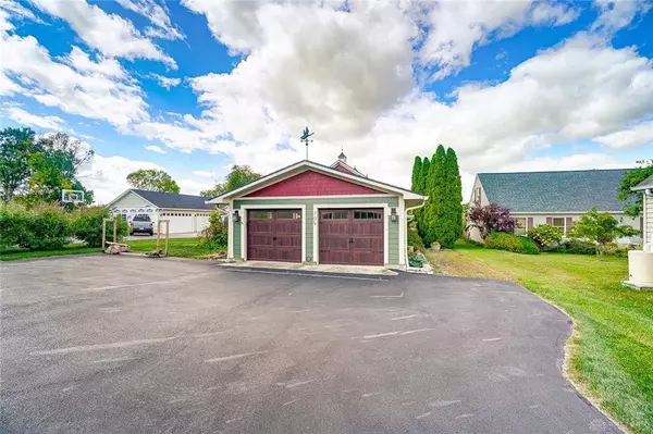 705 Lakengren Cove, Eaton, OH 45320