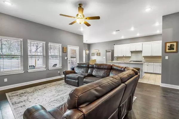 137 Private Road 6305, Mineola, TX 75773