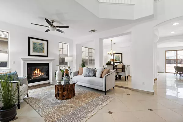 10327 Frank Greg WAY, Elk Grove, CA 95757