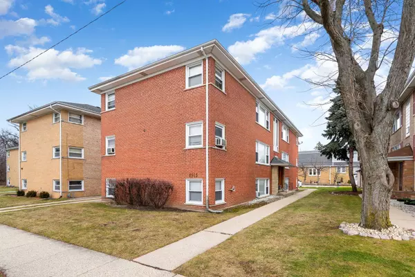 6915 N Rosemary Lane, Niles, IL 60714