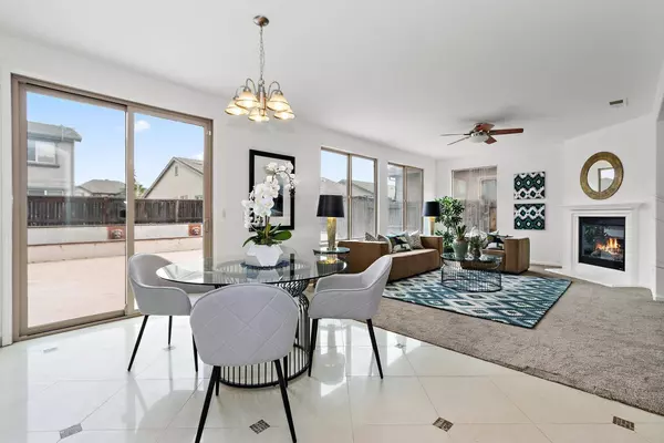 10327 Frank Greg WAY, Elk Grove, CA 95757