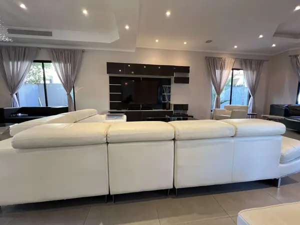 Magnolias - Costa del Este,