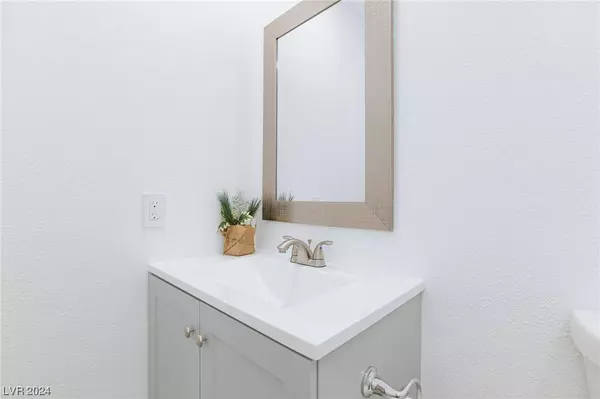 5904 Gordon Avenue, Las Vegas, NV 89108