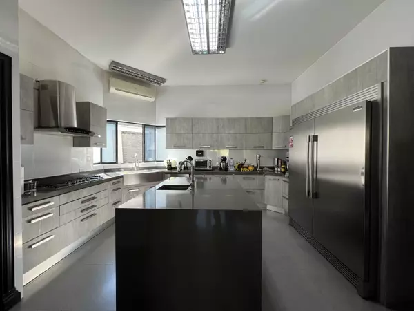 Magnolias - Costa del Este,