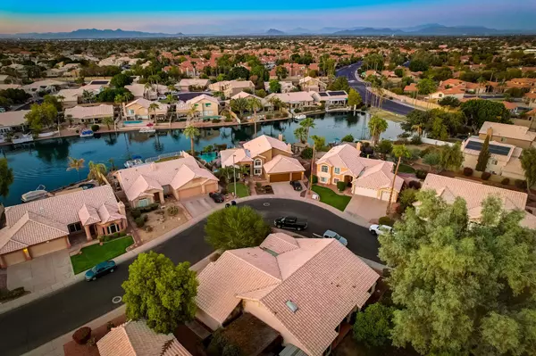 1134 W Grand Caymen Dr, Gilbert, AZ 85233