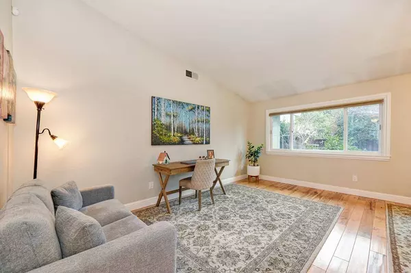 5924 Adana CIR, Carmichael, CA 95608