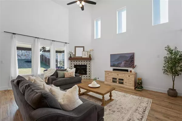 7436 Haggard Street, Fort Worth, TX 76179