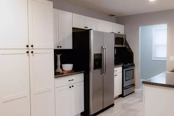 4300 W Yewells Landing, Owensboro, KY 42303