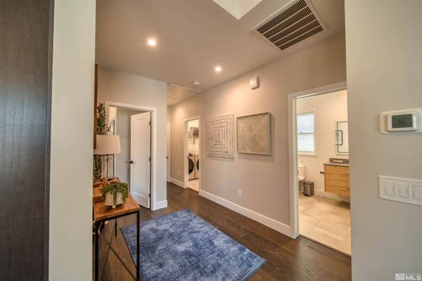 624 W 1st, Reno, NV 89503