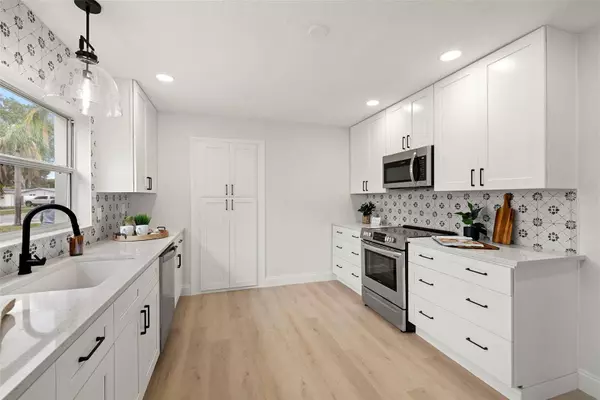 2580 62ND ST N, St Petersburg, FL 33710