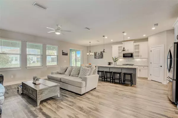 13208 SAW PALM CREEK TRL, Bradenton, FL 34211