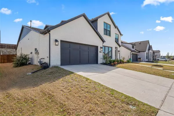 7436 Haggard Street, Fort Worth, TX 76179