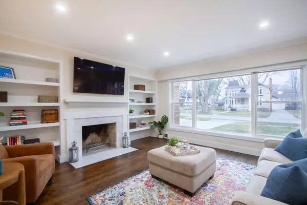 315 N Bothwell ST, Palatine, IL 60067