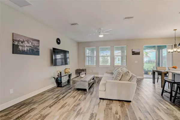 13208 SAW PALM CREEK TRL, Bradenton, FL 34211