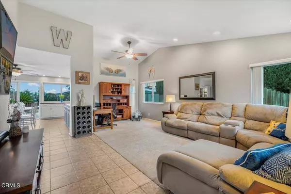 1788 Moonshadow CIR, Camarillo, CA 93010