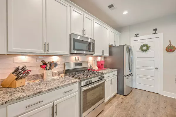 251 Whirlaway Dr, Moncks Corner, SC 29461