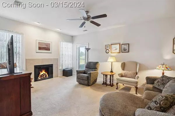 48436 MAPLEHURST Drive, Shelby Twp, MI 48317