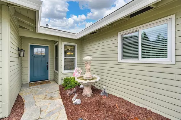 5924 Adana CIR, Carmichael, CA 95608