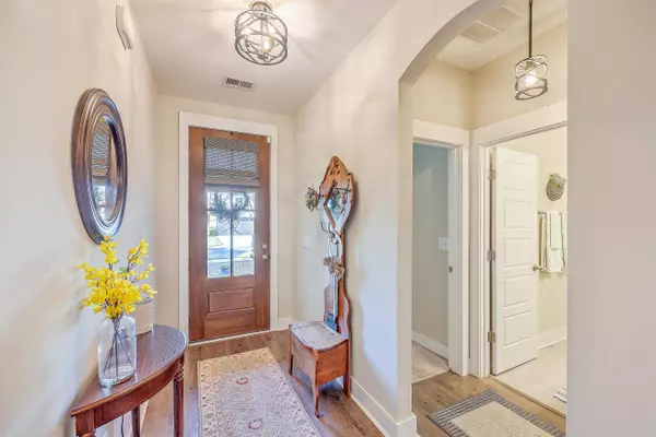 251 Whirlaway Dr, Moncks Corner, SC 29461