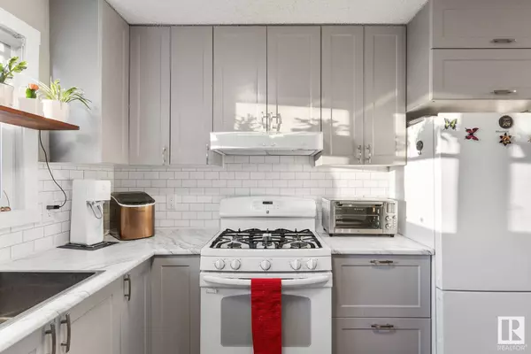 13828 88 ST NW, Edmonton, AB T5E 3J2